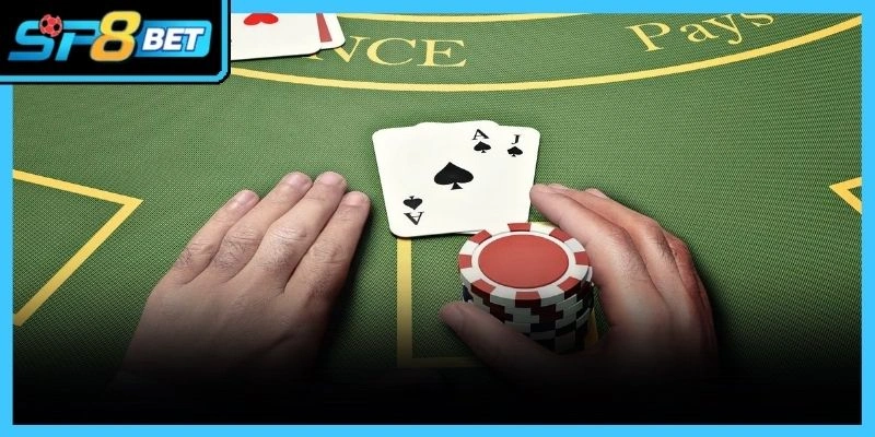 Mẹo đánh Xì Tố tăng mức tiền cược đúng thời điểm tạo áp lực lớn lên đối thủ